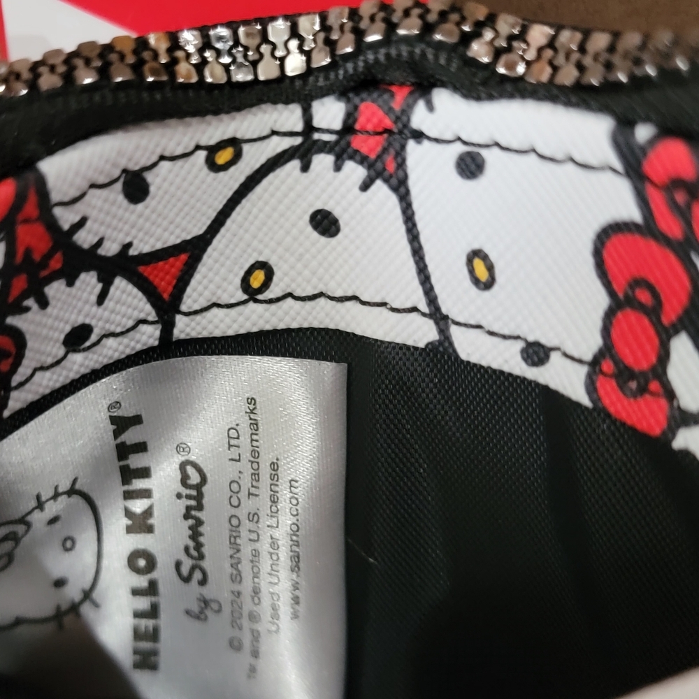 Hello Kitty - Picture 4 of 6